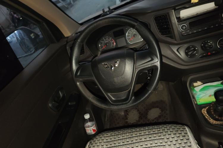 Used Wuling Hongguang V 2019 1.5L Jingqu Version China VI LAR Steering Wheel