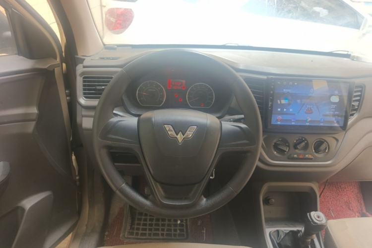 Used Wuling Hongguang V 2019 1.5L Jingqu Version China VI LAR Steering Wheel