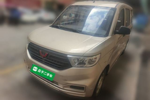 Used Wuling Hongguang V 2019 1.5L Jingqu Version China VI LAR