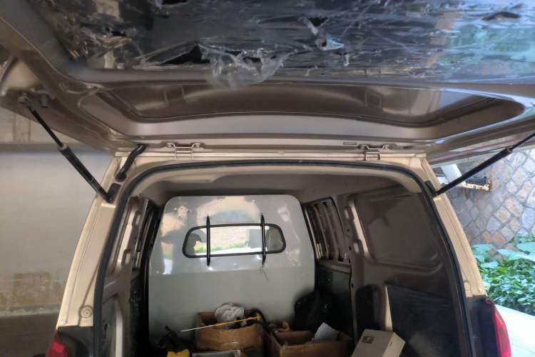Used Wuling Hongguang V 2019 1.5L Base Window-Sealed Vehicle China VI LAR Trunk