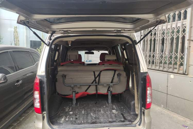 Used Wuling Hongguang V 2019 1.5L Standard Version L2B Trunk