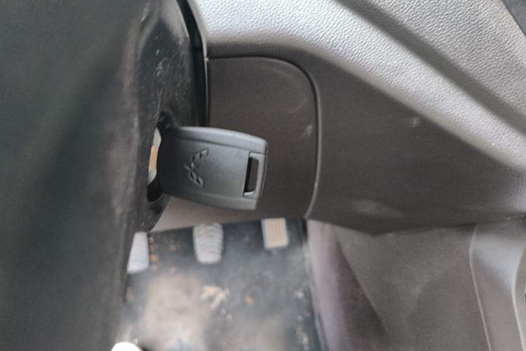 Used Wuling Hongguang V 2019 1.5L Jingqu Version China VI LAR Vehicle Key