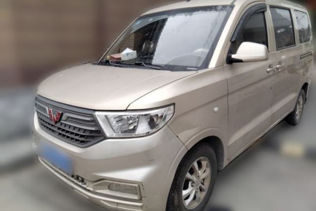 Used Wuling Hongguang V 2019 1.5L Standard Version China VI LAR