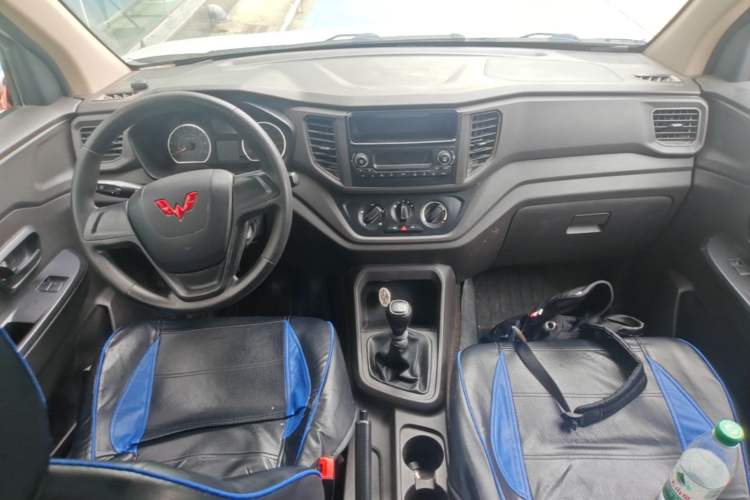 Used Wuling Hongguang V 2019 1.5L Jingqu Version China VI LAR Center Console