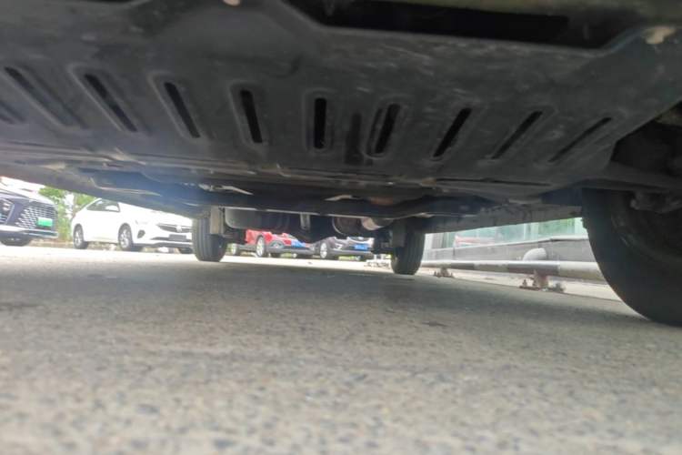 Used Wuling Hongguang V 2019 1.5L Jingqu Version China VI LAR Chassis Front