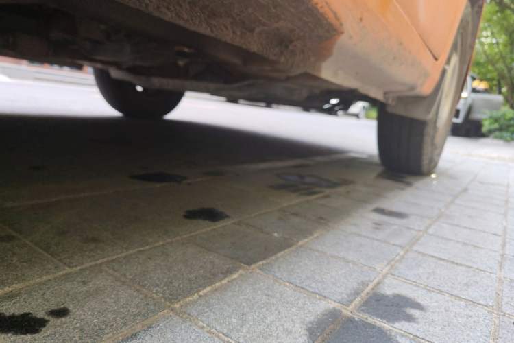 Used Wuling Hongguang V 2019 1.5L Jingqu Version China VI LAR Chassis Front Right