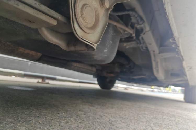 Used Wuling Hongguang V 2019 1.5L Jingqu Version China VI LAR Chassis Rear Right