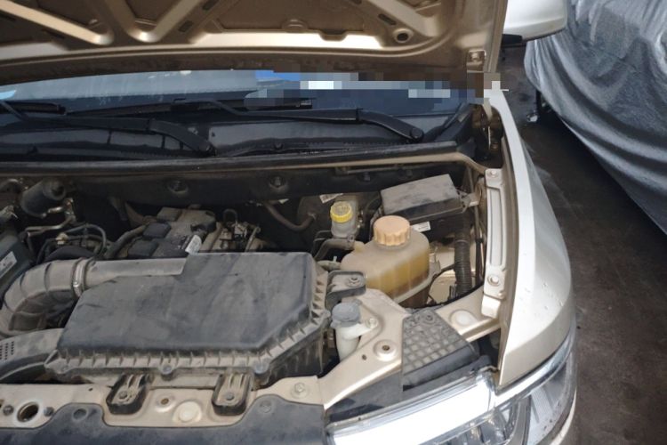Used Wuling Hongguang V 2019 1.5L Enjoyment Version China VI LAR Engine Bay Left