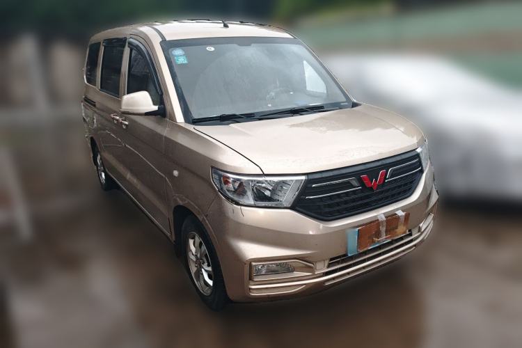 Used Wuling Hongguang V 2019 1.5L Enjoyment Version China VI LAR Front Right 45 Deg