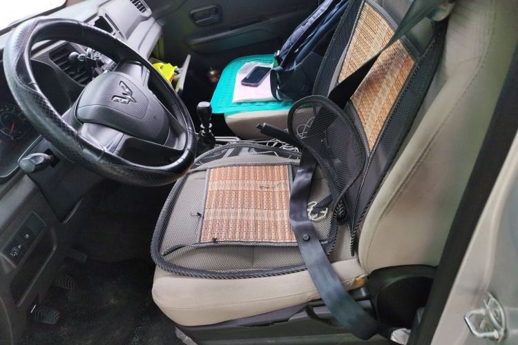Used Wuling Hongguang V 2019 1.5L Jingqu Edition Sealed-Window Vehicle China VI LAR Left Front Seat
