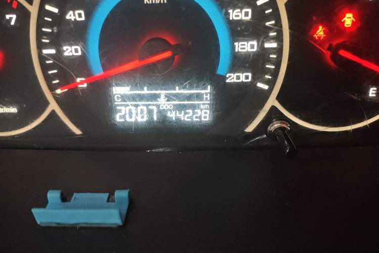 Used Wuling Hongguang V 2019 1.5L Enjoyment Version China VI LAR Odometer Close Up