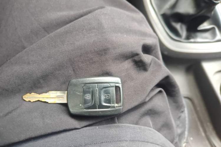 Used Wuling Hongguang V 2019 1.5L Jingqu Version China VI LAR Vehicle Key