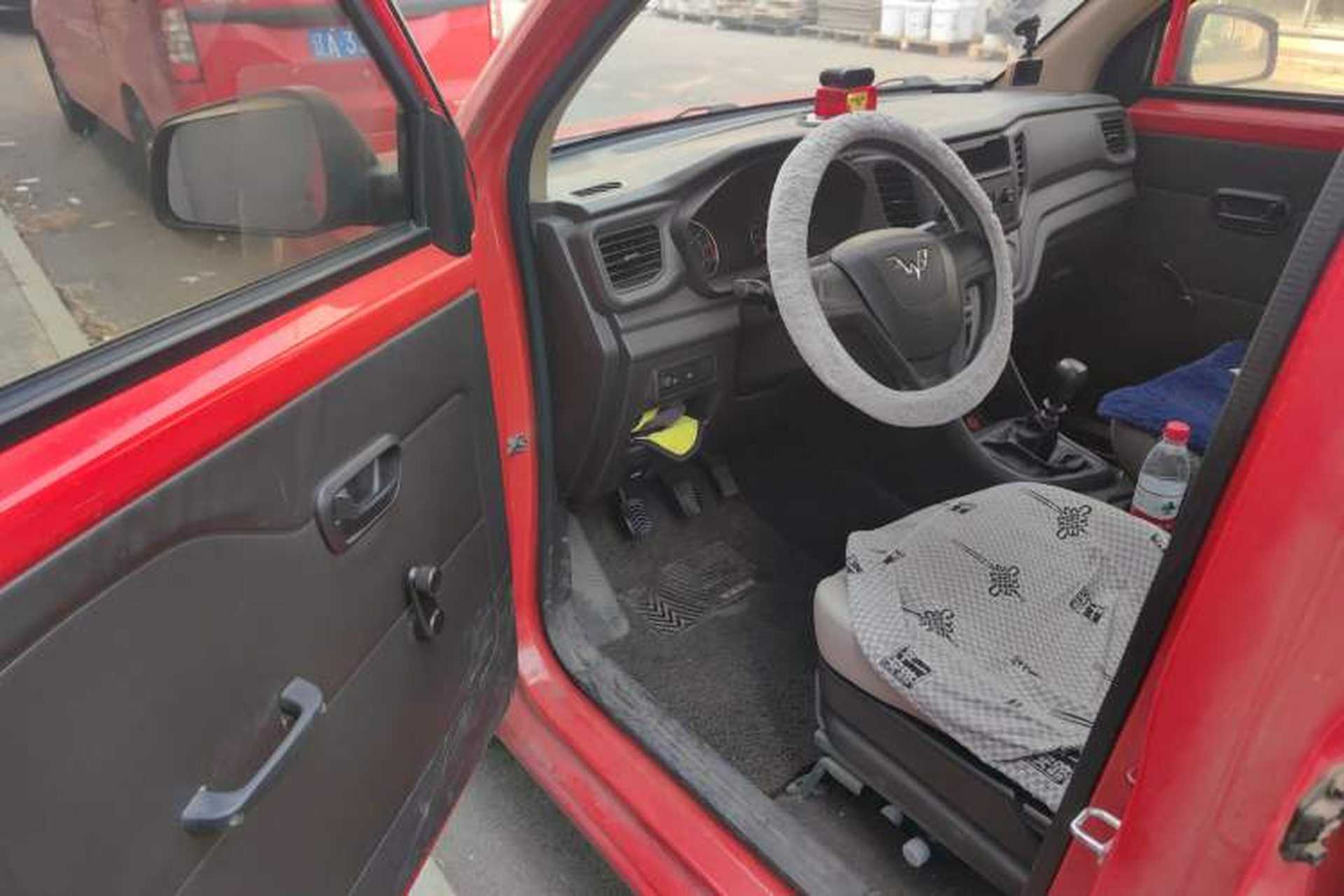 Used Wuling Hongguang V 2019 1.5L Jingqu Version China VI LAR Driver Seat