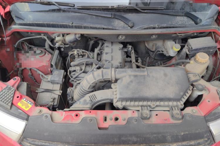 Used Wuling Hongguang V 2019 1.5L Jingqu Version China VI LAR Engine Bay