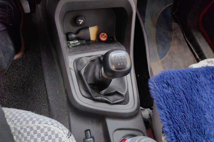 Used Wuling Hongguang V 2019 1.5L Jingqu Version China VI LAR Gear Lever