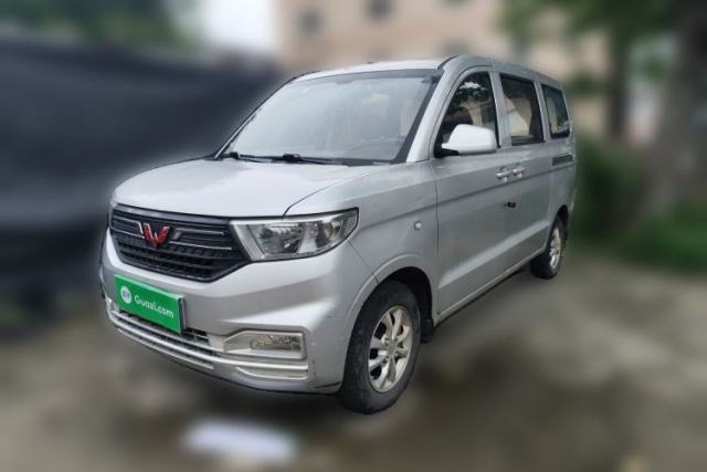 Used Wuling Hongguang V 2019 1.5L Enjoyment Version China VI LAR