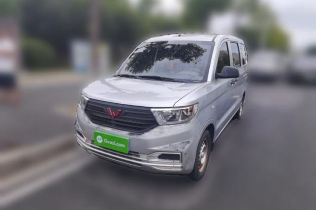 Ojetý Wuling Hongguang V 2019 1.5L Jingqu Version China VI LAR