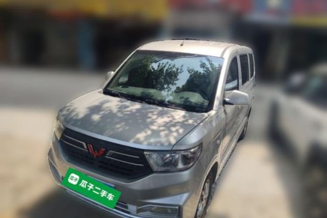 Used Wuling Hongguang V 2019 1.5L Standard Version China VI LAR