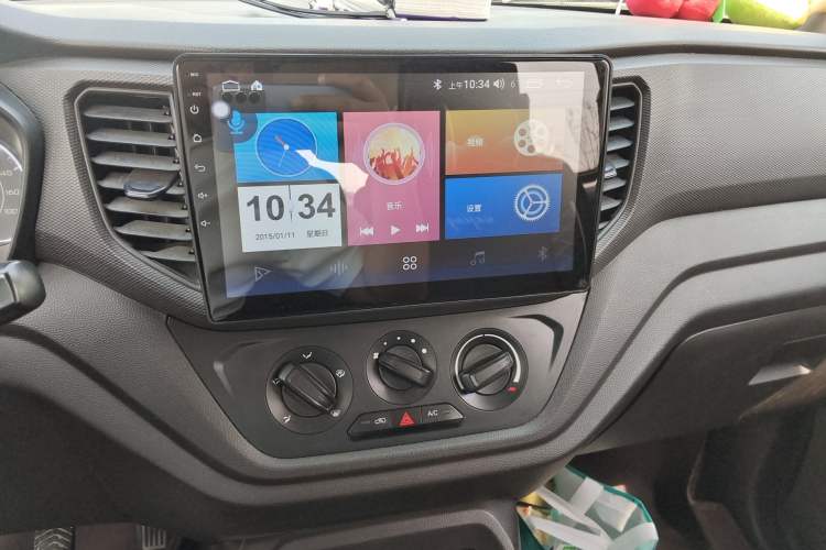 Used Wuling Hongguang V 2019 1.5L Jingqu Version China VI LAR Audio And AC Panel