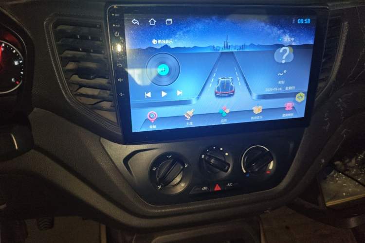 Used Wuling Hongguang V 2019 1.5L Enjoyment Version China VI LAR Audio And AC Panel