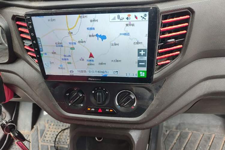 Used Wuling Hongguang V 2019 1.5L Jingqu Edition Sealed-Window Vehicle China VI LAR Audio And AC Panel