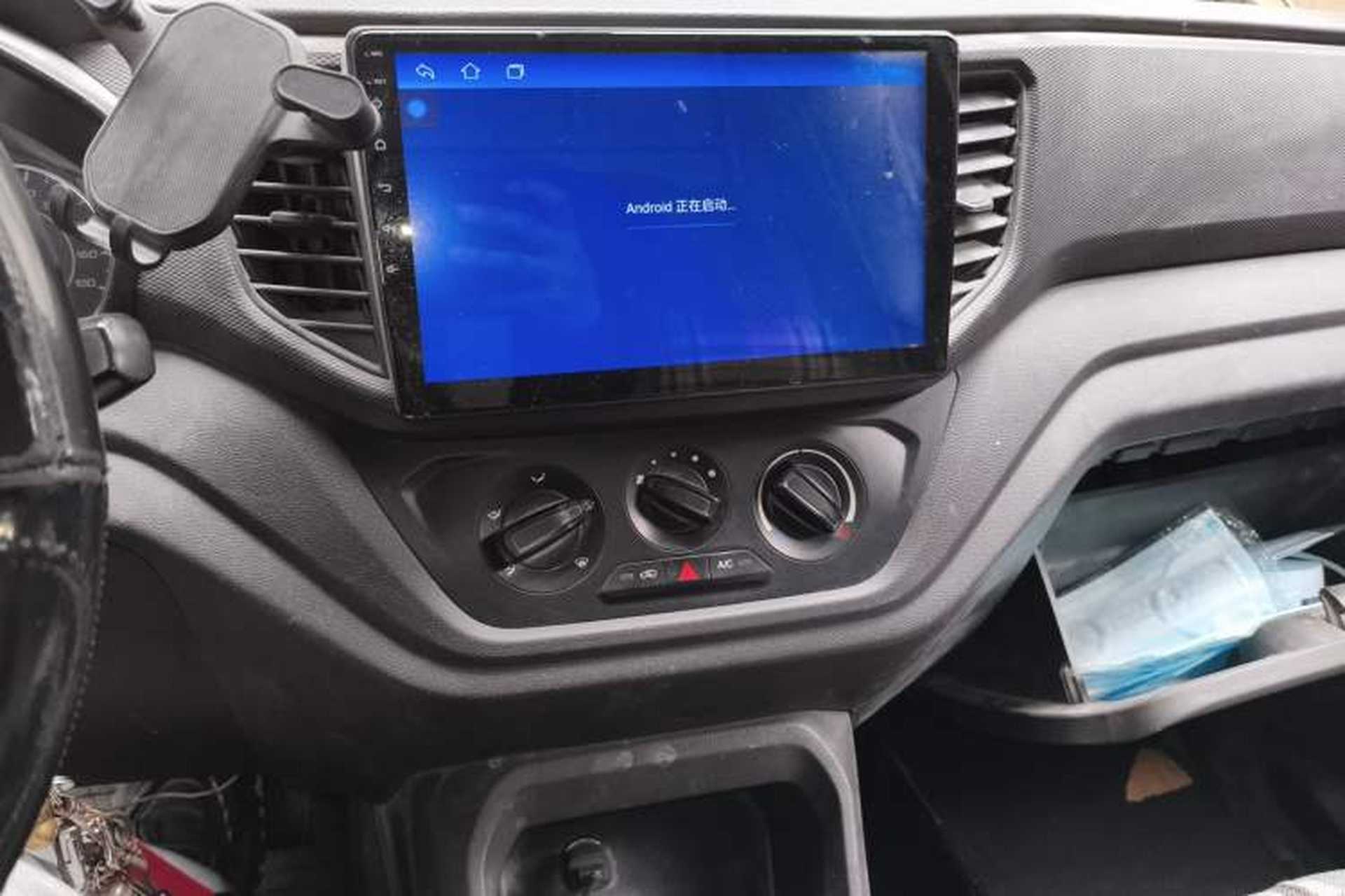 Used Wuling Hongguang V 2019 1.5L Jingqu Edition Sealed-Window Vehicle China VI LAR Audio And AC Panel
