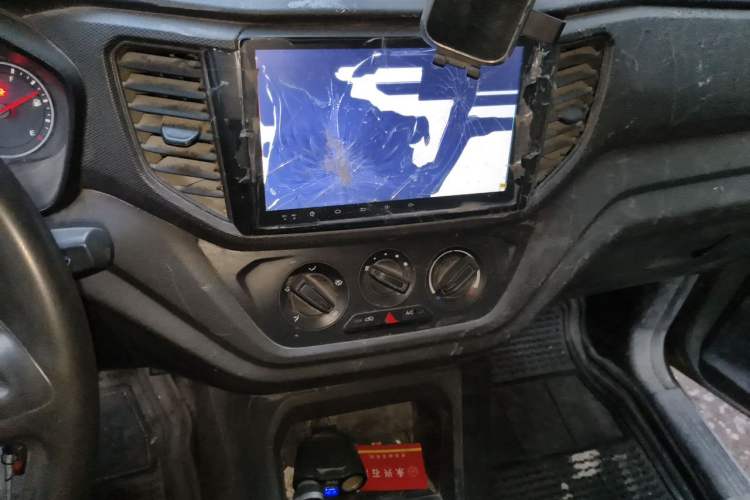 Used Wuling Hongguang V 2019 1.5L Base Version L2B Audio And AC Panel