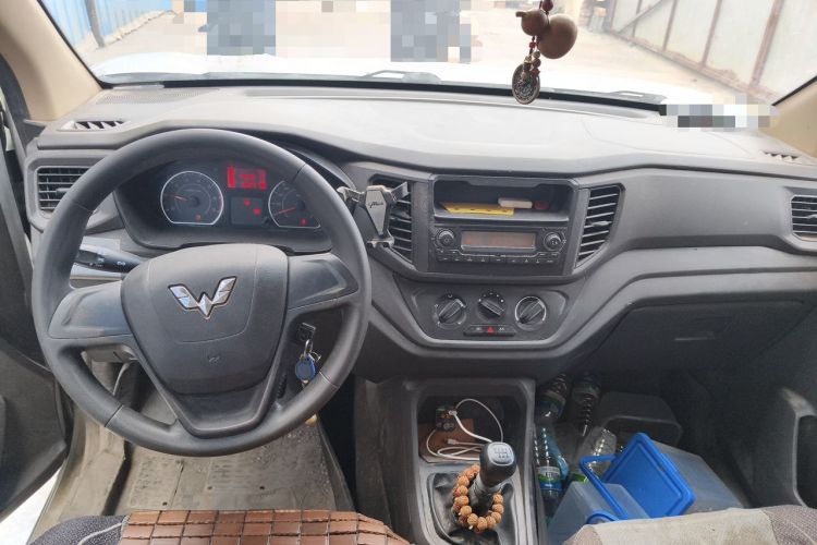 Used Wuling Hongguang V 2019 1.5L Base Version China VI LAR Center Console