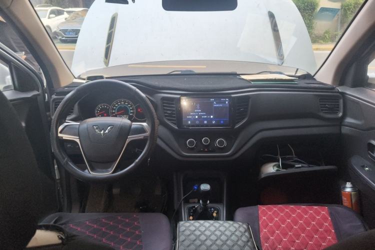 Used Wuling Hongguang V 2019 1.5L Enjoyment Version China VI LAR Center Console