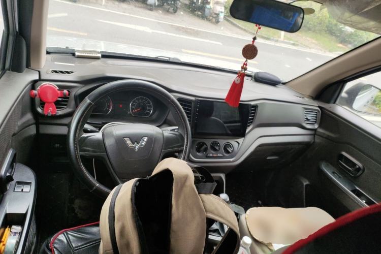 Used Wuling Hongguang V 2019 1.5L Jingqu Version China VI LAR Center Console