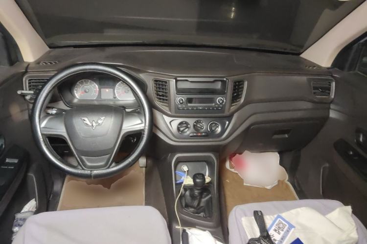 Used Wuling Hongguang V 2019 1.5L Jingqu Version China VI LAR Center Console