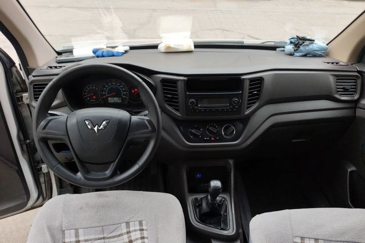 Used Wuling Hongguang V 2019 1.5L Enjoyment Version China VI LAR Center Console