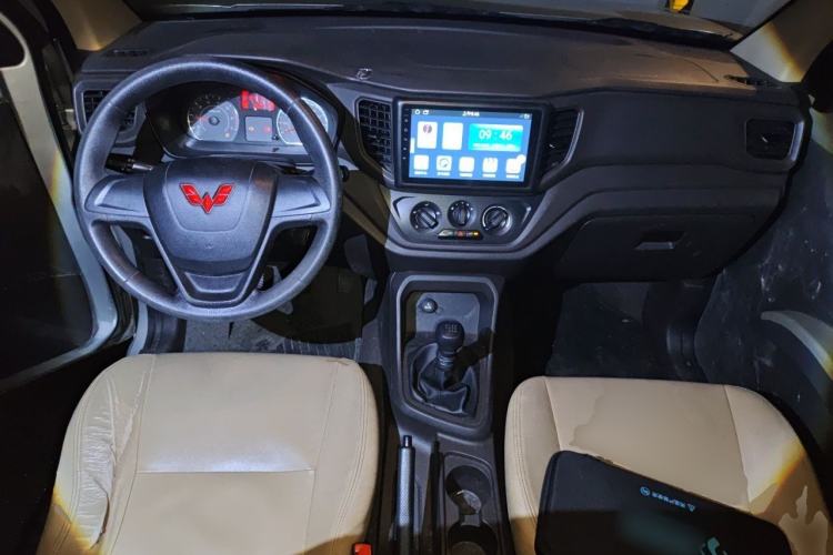 Used Wuling Hongguang V 2019 1.5L Jingqu Version China VI LAR Center Console