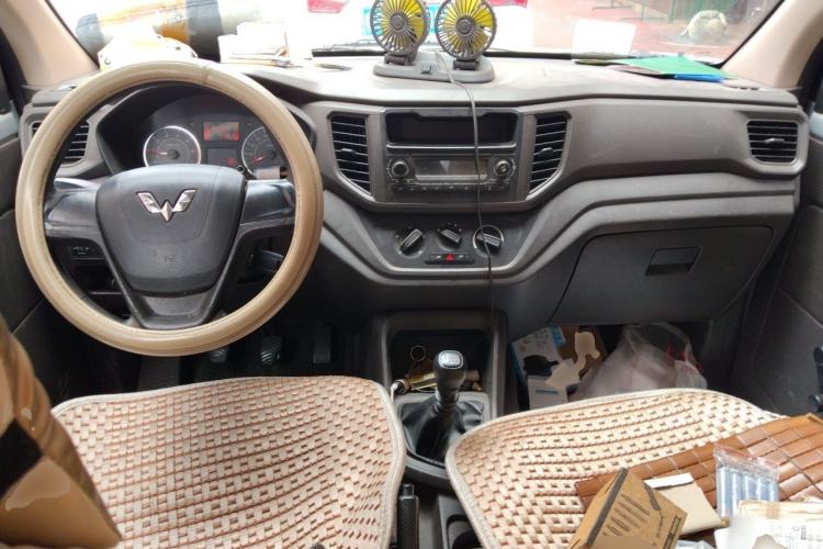 Used Wuling Hongguang V 2019 1.5L Base Version China VI LAR Center Console