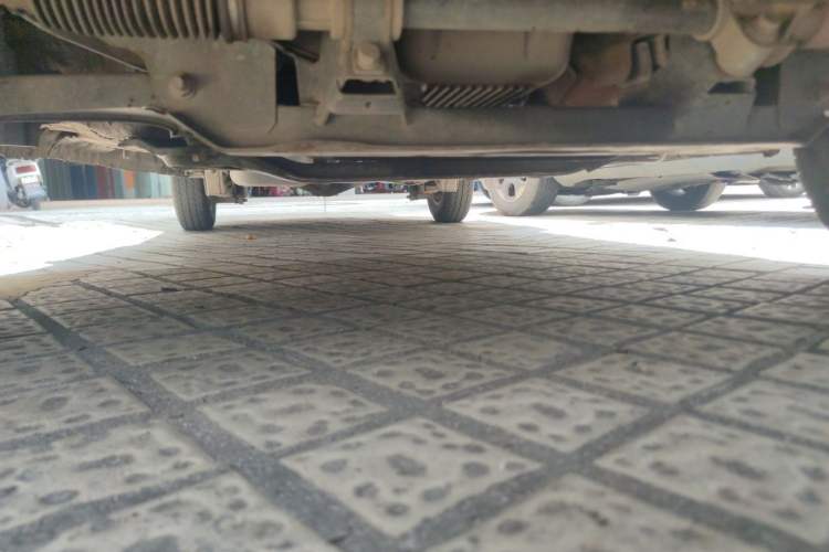Used Wuling Hongguang V 2019 1.5L Standard Version China VI LAR Chassis Front