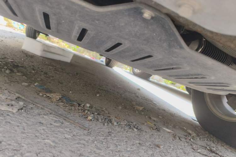 Used Wuling Hongguang V 2019 1.5L Standard Version L2B Chassis Front