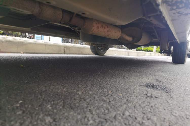 Used Wuling Hongguang V 2019 1.5L Jingqu Version China VI LAR Chassis Front Left