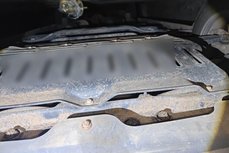 Used Wuling Hongguang V 2019 1.5L Enjoyment Version China VI LAR Chassis Front