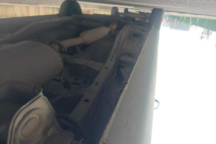 Used Wuling Hongguang V 2019 1.5L Jingqu Version China VI LAR Chassis Rear Left