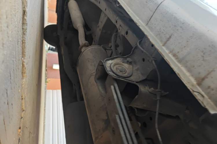 Used Wuling Hongguang V 2019 1.5L Jingqu Edition Sealed-Window Vehicle China VI LAR Chassis Rear Left