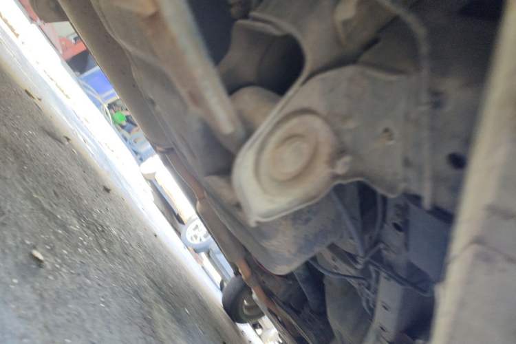 Used Wuling Hongguang V 2019 1.5L Standard Version L2B Chassis Rear Right