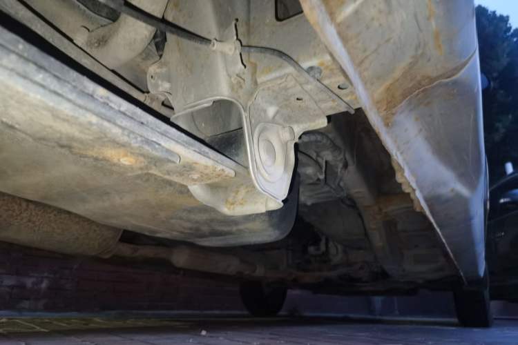 Used Wuling Hongguang V 2019 1.5L Jingqu Edition Sealed-Window Vehicle China VI LAR Chassis Rear Right