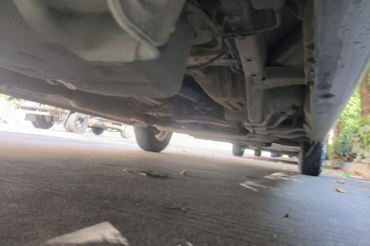 Used Wuling Hongguang V 2019 1.5L Standard Version L2B Chassis Rear Right
