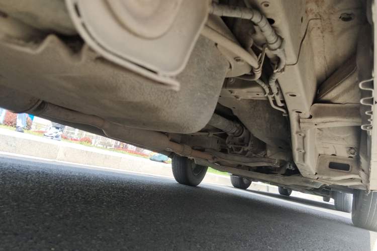 Used Wuling Hongguang V 2019 1.5L Jingqu Version China VI LAR Chassis Rear Right