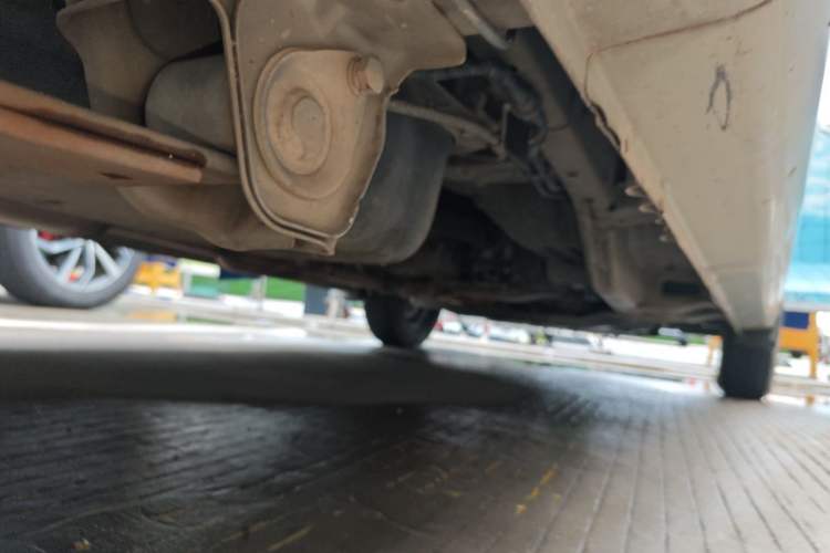Used Wuling Hongguang V 2019 1.5L Base Version China VI LAR Chassis Rear Right