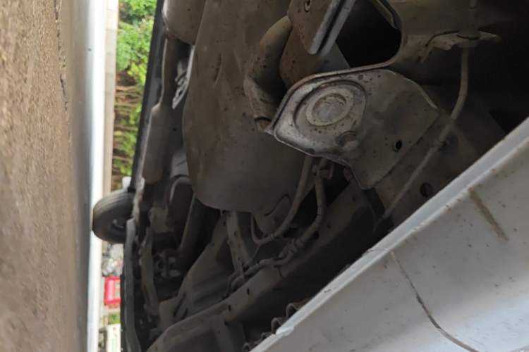 Used Wuling Hongguang V 2019 1.5L Jingqu Edition Sealed-Window Vehicle China VI LAR Chassis Rear Right