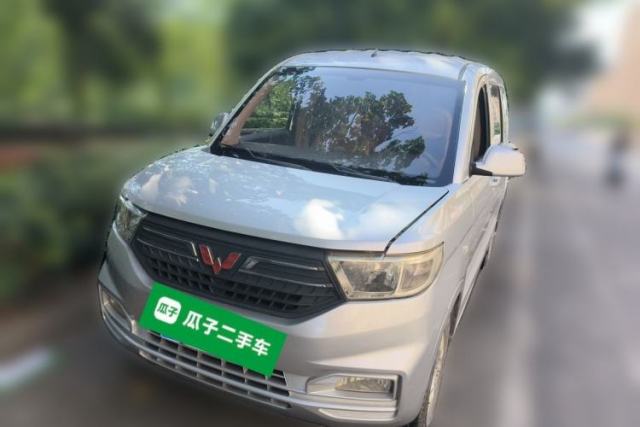 Used Wuling Hongguang V 2019 1.5L Standard Version L2B