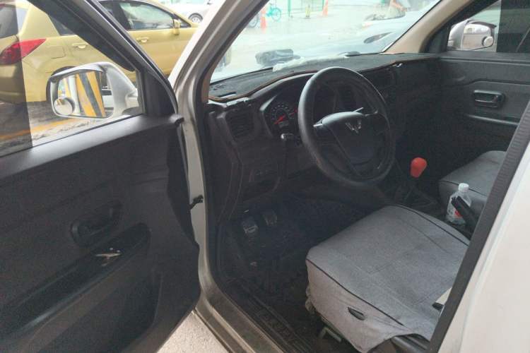 Used Wuling Hongguang V 2019 1.5L Enjoyment Version China VI LAR Driver Seat