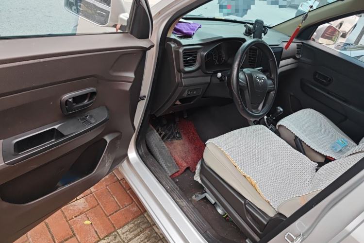 Used Wuling Hongguang V 2019 1.5L Jingqu Version China VI LAR Driver Seat
