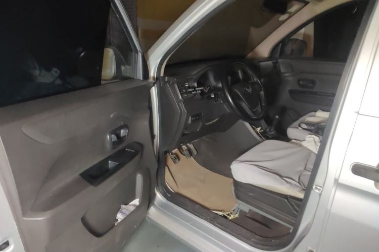 Used Wuling Hongguang V 2019 1.5L Jingqu Version China VI LAR Driver Seat
